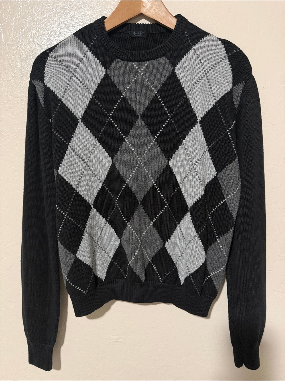 Brandy Melville Black & Gray Argyle Crewneck Sweater One Size